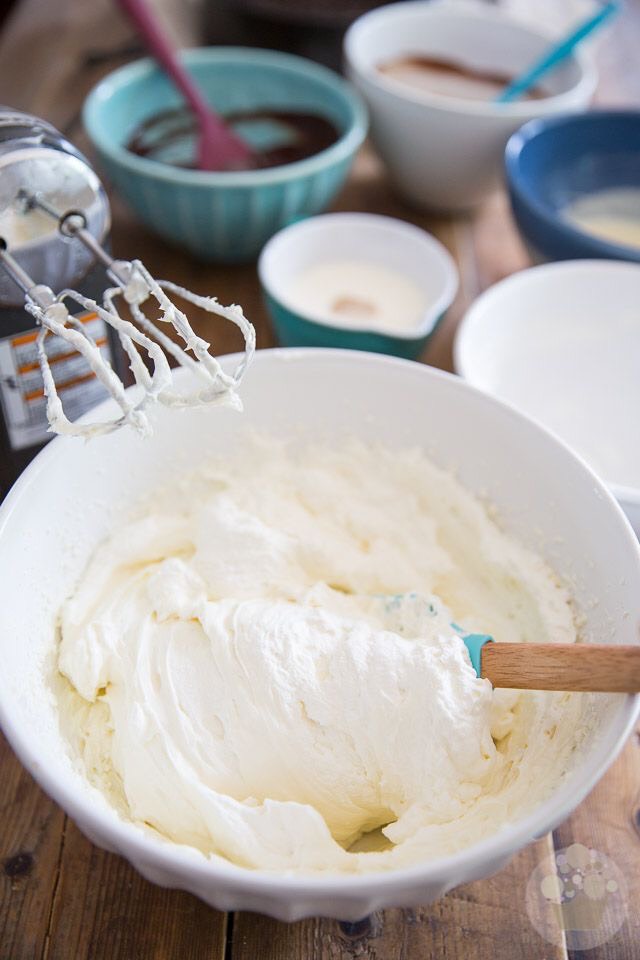 Tuyệt chiêu cách làm kem phô mai tại nhà cực đơn giản