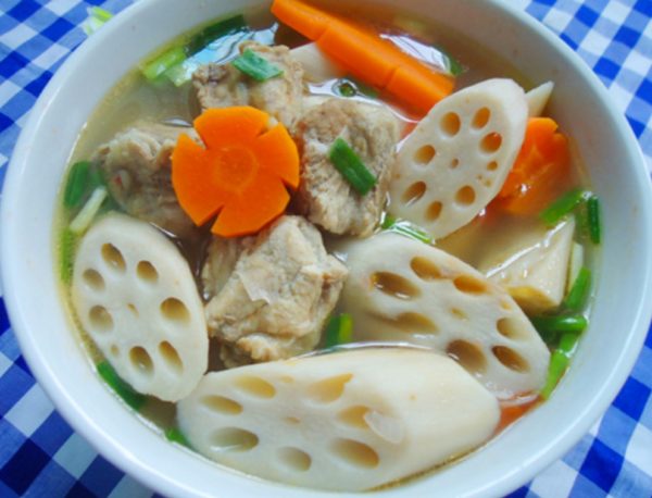 Cách nấu bún sườn hầm củ sen ngon lạ miệng