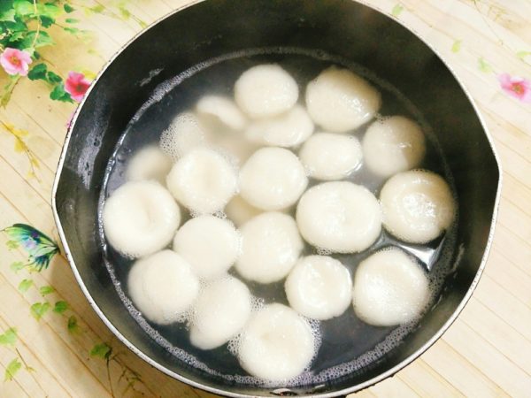 Cách làm bánh nếp chay tuyệt ngon cho ngày Lễ Vu Lan