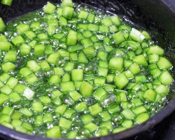 Cách nấu chè ngũ sắc hấp dẫn đơn giản nhìn là mê