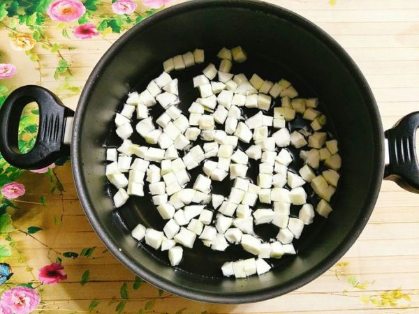 Cách nấu chè ngũ sắc hấp dẫn đơn giản nhìn là mê