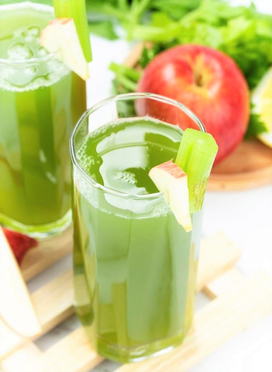 Giảm cân hiệu quả với cách làm nước ép cần tây