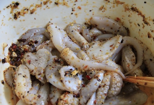 Chia sẻ 2 cách làm bạch tuộc nướng thơm ngon nhất