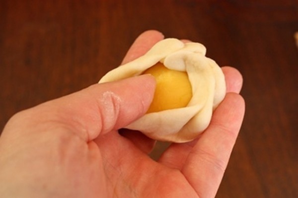 Cách làm bánh bao kim sa cực đơn giản