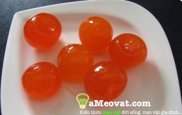 Cách làm bánh bông lan trứng muối nhân phô mai