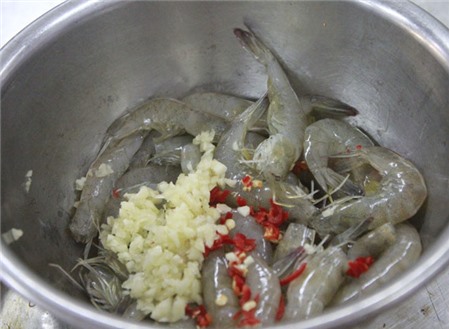 Cách làm tôm rim nước mắm thơm phức đơn giản mà ngon
