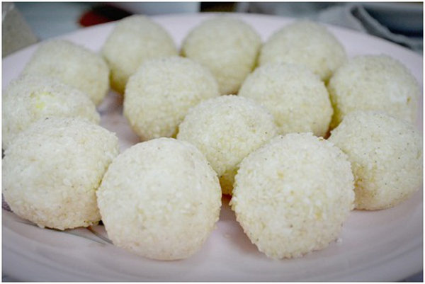 Cách làm bánh cam mềm trong giòn ngoài ngon hết ý