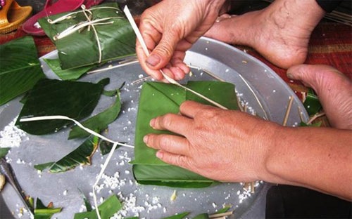 Cách làm bánh chưng cốm đặc biệt thơm ngon và độc đáo