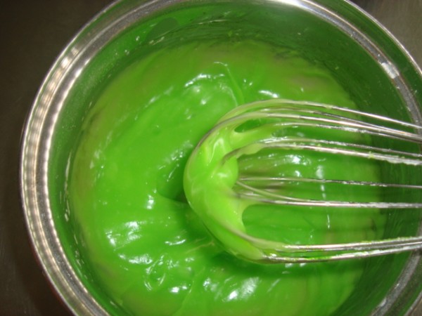 Cách làm bánh đúc mặn, bánh đúc lá dứa ngon miễn chê