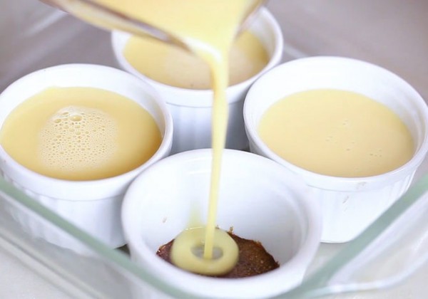 Cách làm bánh Flan ngon tuyệt từ sữa tươi