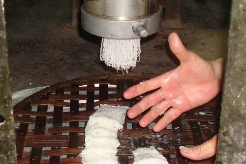 Cách làm bánh hỏi thơm ngon cực kỳ hấp dẫn