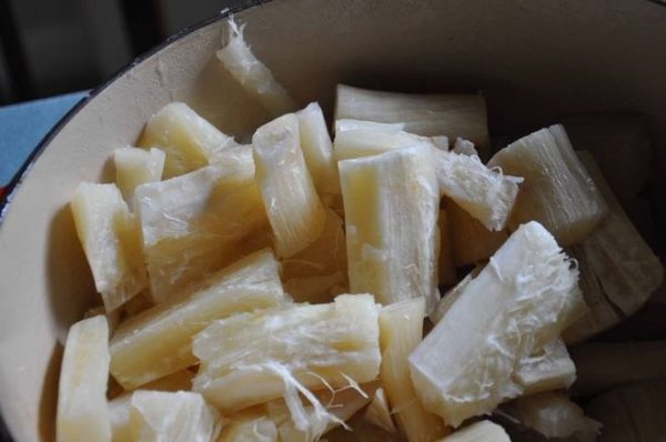 Cách làm bánh khoai mì nướng than thơm lừng cực dễ