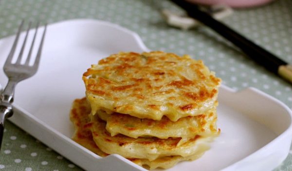 Cách làm bánh khoai tây chiên bột mì đơn giản siêu ngon