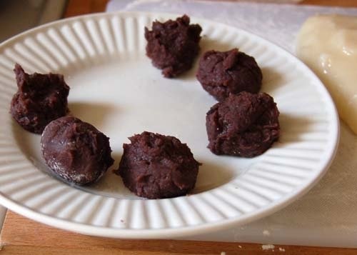 Cách làm bánh mochi nhân đậu đỏ tại nhà thơm ngon