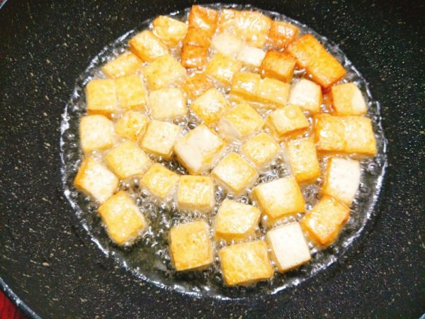 Cách làm bánh rán nhân chay mềm trong giòn ngoài cực ngon