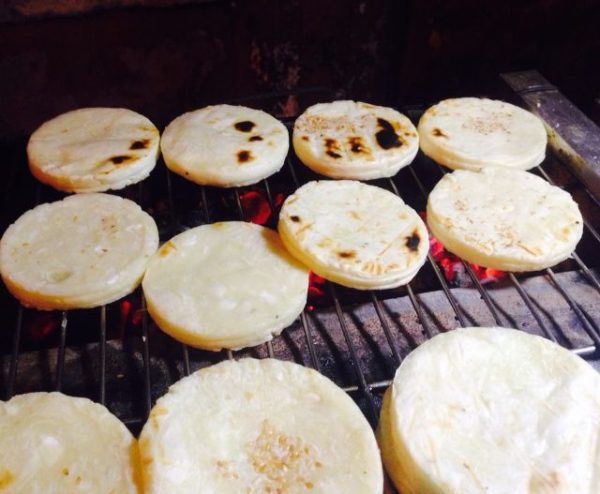 Cách làm bánh sắn dừa nướng thơm bùi nóng hổi, vừa thổi vừa ăn