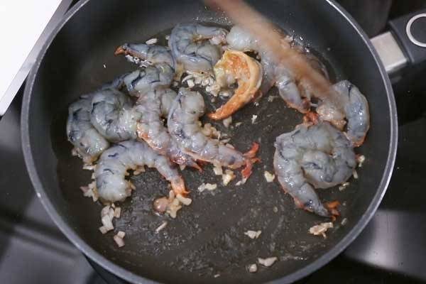 Cách làm canh bầu nấu tôm thanh mát đậm chất dân gian