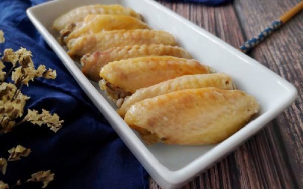 Cách làm cánh gà hấp muối vàng ươm, ngọt thịt siêu ngon cho cả gia đình