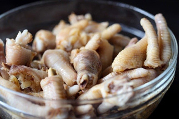 Cách làm chân gà hấp hành siêu nhanh ngay tại nhà