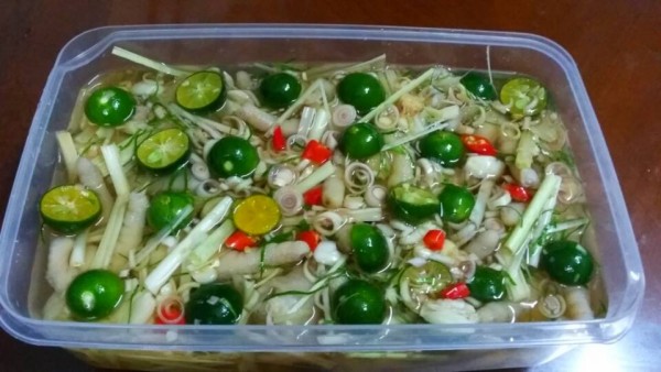 Cách làm chân gà ngâm giấm giòn ngon tại nhà