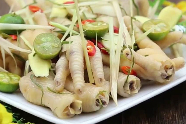 Cách làm chân gà ngâm sả ớt chua ngọt ngon cực đã