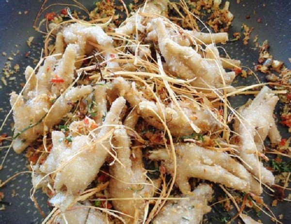 Cách làm chân gà xào sả ớt cay ngon ăn là mê