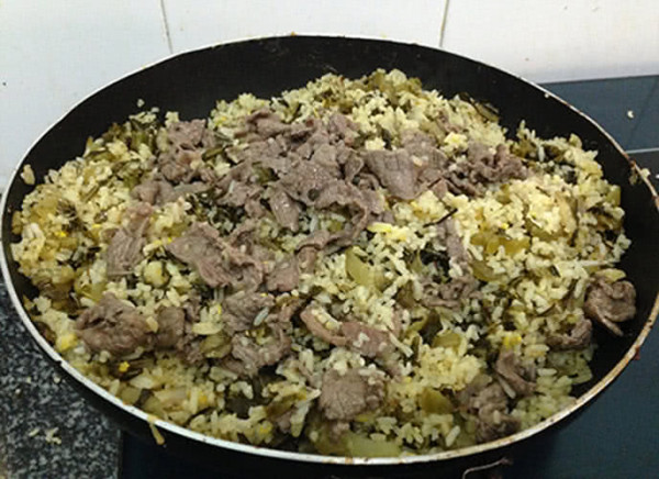 Cách làm cơm rang dưa bò vừa ngon vừa chất