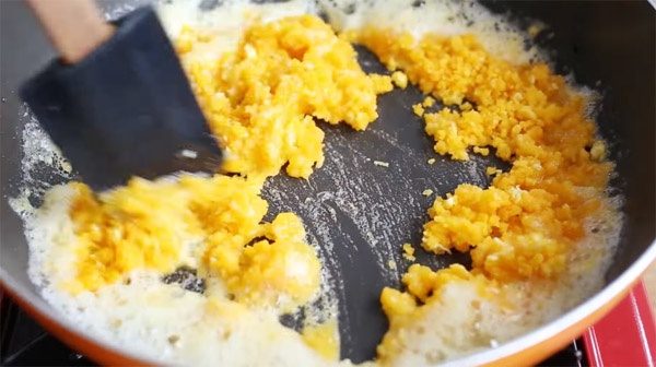 3 cách làm cơm rang tép siêu ngon cho cả gia đình thưởng thức