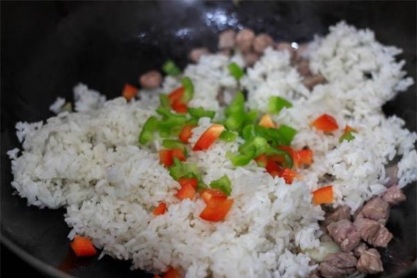 3 cách làm cơm rang tép siêu ngon cho cả gia đình thưởng thức