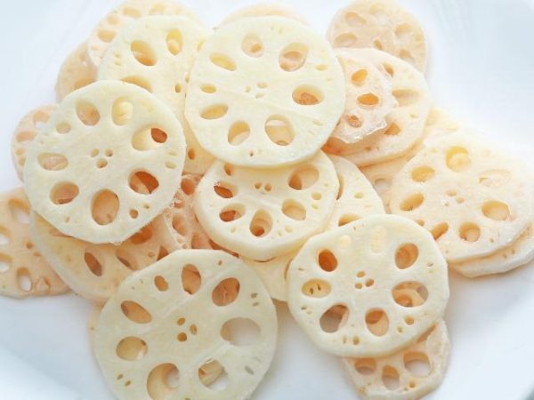 Cách làm củ sen ngâm chua ngọt giòn ngon siêu hấp dẫn