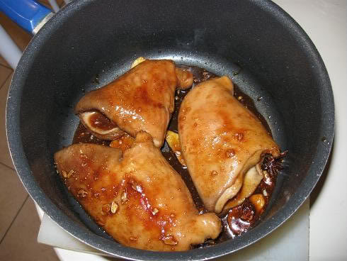 Cách làm dạ dày om nước dừa siêu thơm ngon và lạ miệng