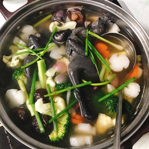 Cách làm gà ác nấu rau củ ngọt lịm, bổ dưỡng cho cả gia đình