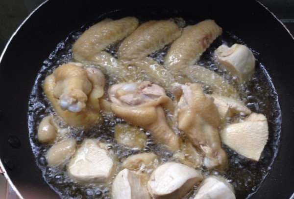 Cách làm gà bó xôi, tự làm gà bó xôi chiên giòn tại nhà