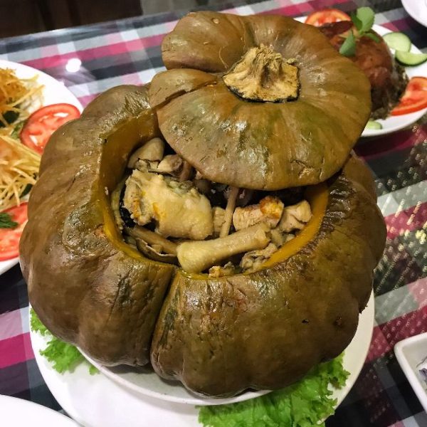 Cách làm gà hầm bí đỏ thơm ngon, hấp dẫn đầy bổ dưỡng