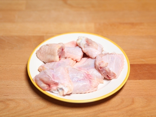 Cách làm gà hầm bí đỏ thơm ngon, hấp dẫn đầy bổ dưỡng