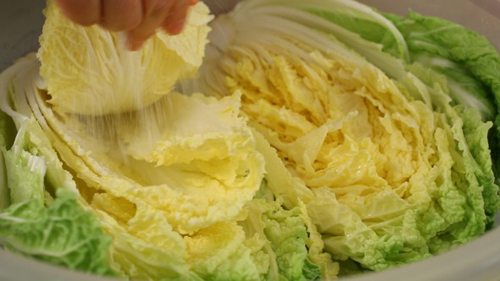 Cách làm kim chi cải thảo ngon, giòn chuẩn vị chiêu đãi cả nhà