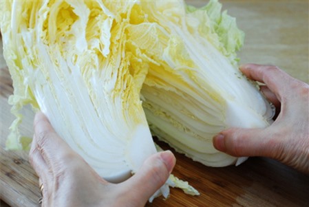 Cách làm kim chi cải thảo ngon, giòn chuẩn vị chiêu đãi cả nhà