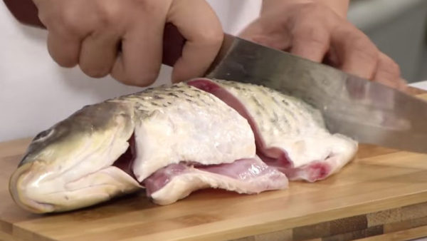 2 cách làm lẩu cá chép cực đơn giản mà lại thơm ngon hết ý