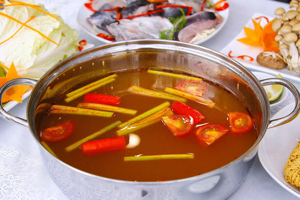 2 cách làm lẩu cá chép cực đơn giản mà lại thơm ngon hết ý