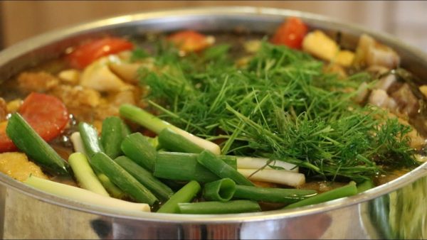 2 cách làm lẩu cá chép cực đơn giản mà lại thơm ngon hết ý