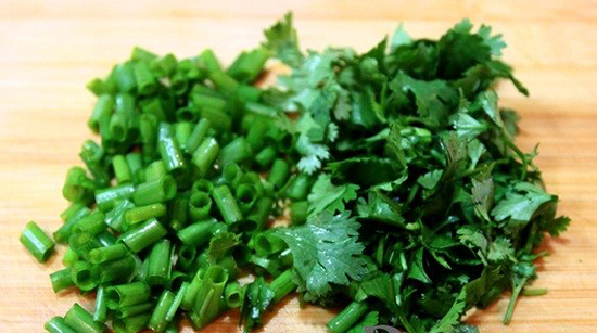 Cách làm lòng gà xào mướp ngon tuyệt cú mèo cho cả gia đình