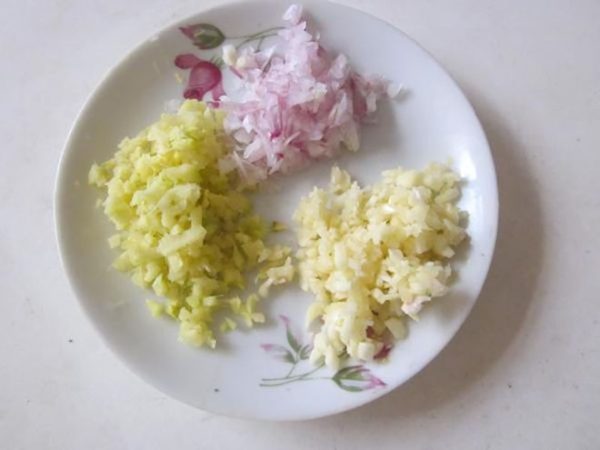 Cách làm lòng gà xào mướp ngon tuyệt cú mèo cho cả gia đình