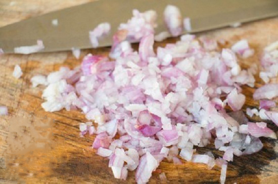 Cách làm lòng gà xào mướp ngon tuyệt cú mèo cho cả gia đình