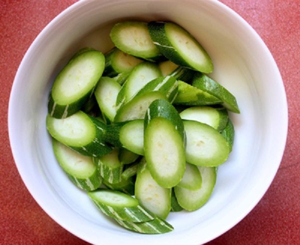 Cách làm lòng gà xào mướp ngon tuyệt cú mèo cho cả gia đình