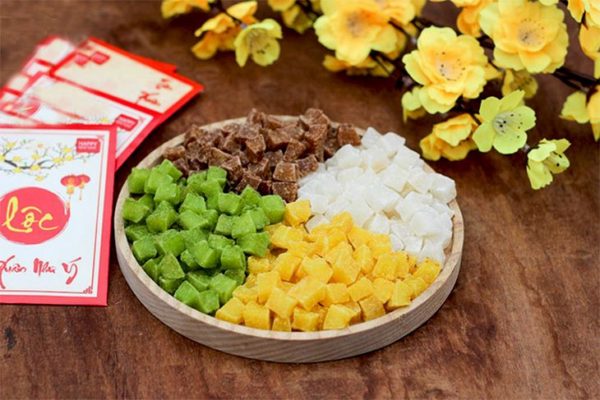 Cách làm mứt dừa viên ngon lạ đẹp mắt nhân ngày Tết