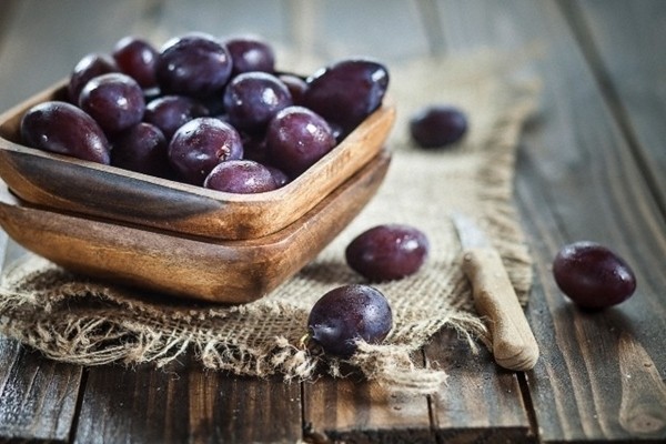 Cách làm nho khô dẻo ngon nhâm nhi đón Tết