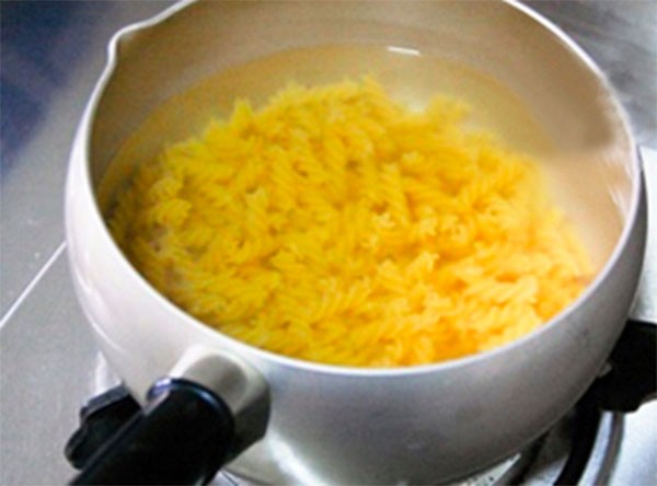 Cách làm nui xào bò cực dai – ngon – giòn – thơm