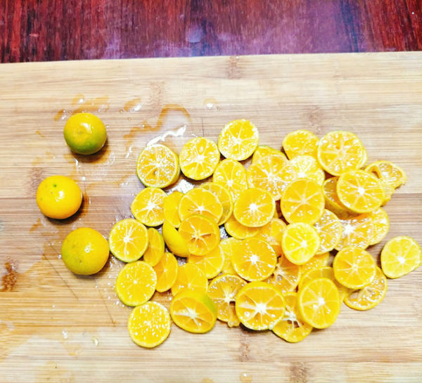 Cách làm tai heo ngâm sả tắc giòn sật sật, siêu hấp dẫn không thể bỏ qua