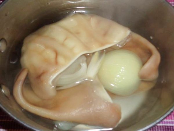 Cách làm tai heo ngâm sả tắc giòn sật sật, siêu hấp dẫn không thể bỏ qua