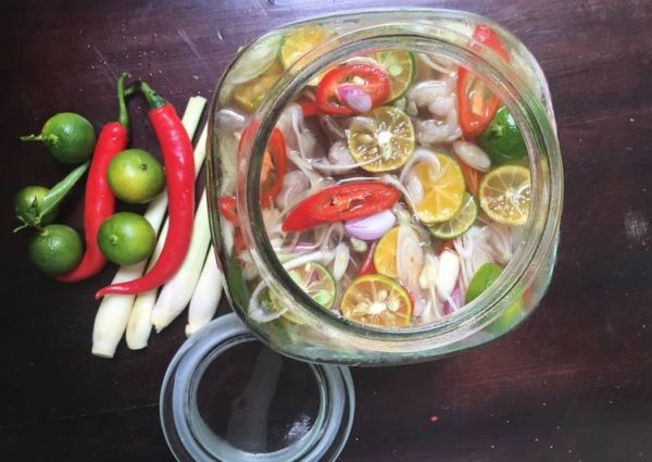 Cách làm tai heo ngâm sả tắc giòn sật sật, siêu hấp dẫn không thể bỏ qua